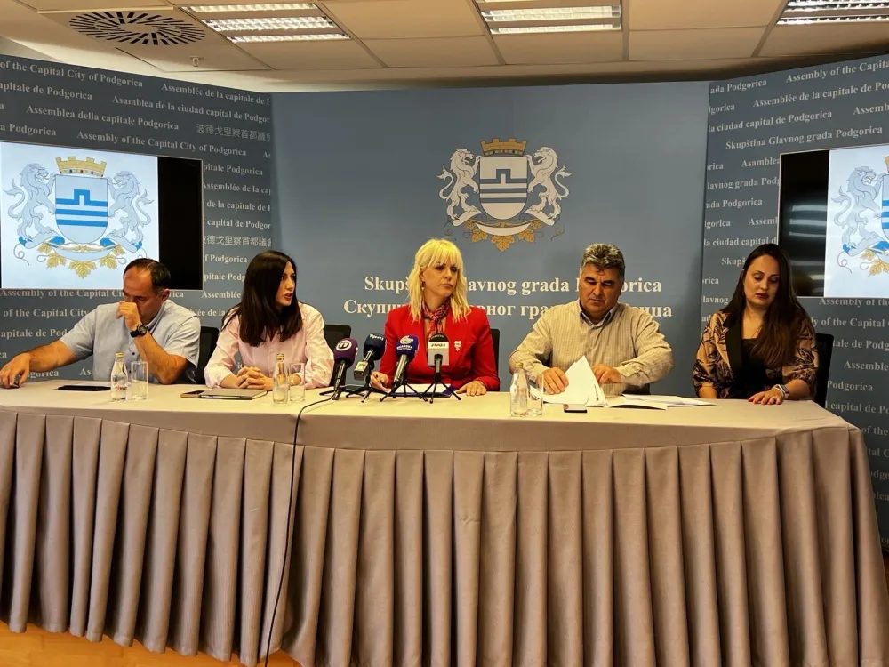 Inicijative Bloka 11: Traže uvođenje bejbi sitinga, besplatne autobuse...