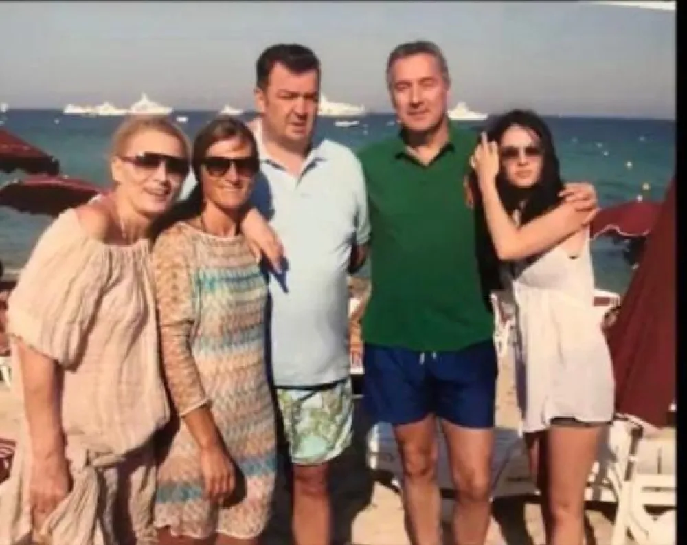 Kako je počeo sukob Đukanovića i Kneževića?