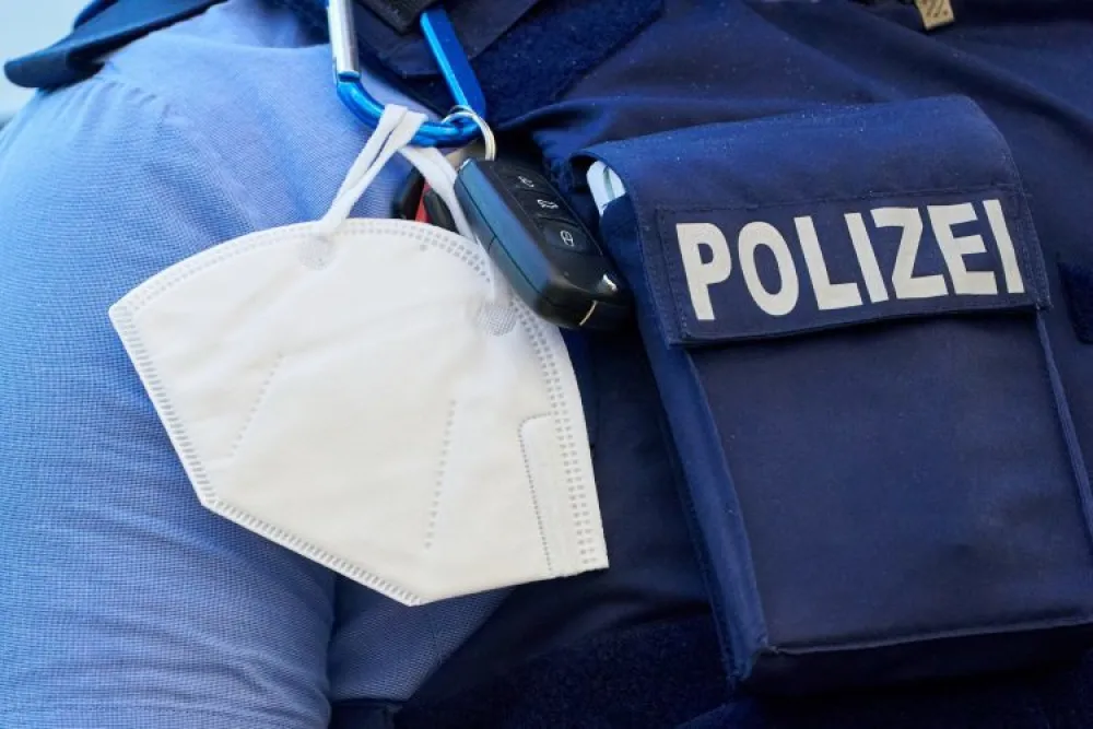 tinejdžeri pretukli njemačkog poslanika
