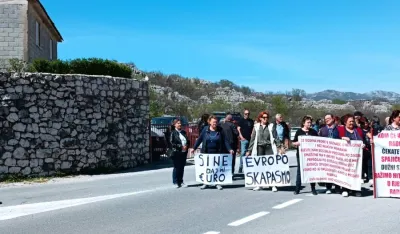 Biv&scaron;i radnici Ko&scaron;ute: Ponovo blokada puta, očekuju da ih Spajić pomene