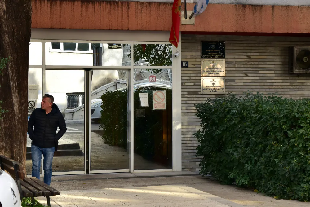 U službi Komunalne policiјe zapo&scaron;ljavaјu službenike