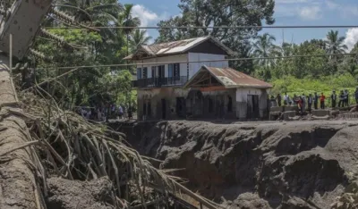 Hladna lava i bujične poplave pogodile su Indoneziju