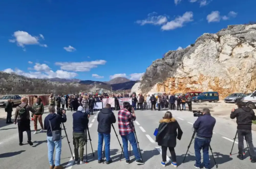 U petak blokada puta Cetinje - Podgorica, radnici traže razgovor sa ministarkom Ni&scaron;ić
