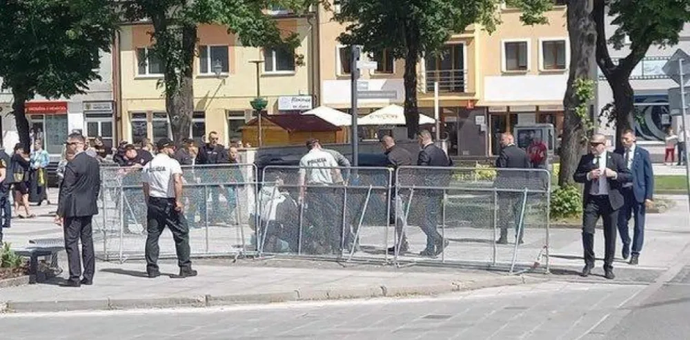 Atentator na slovačkog premijera priznao krivicu pred sudom, određen mu pritvor