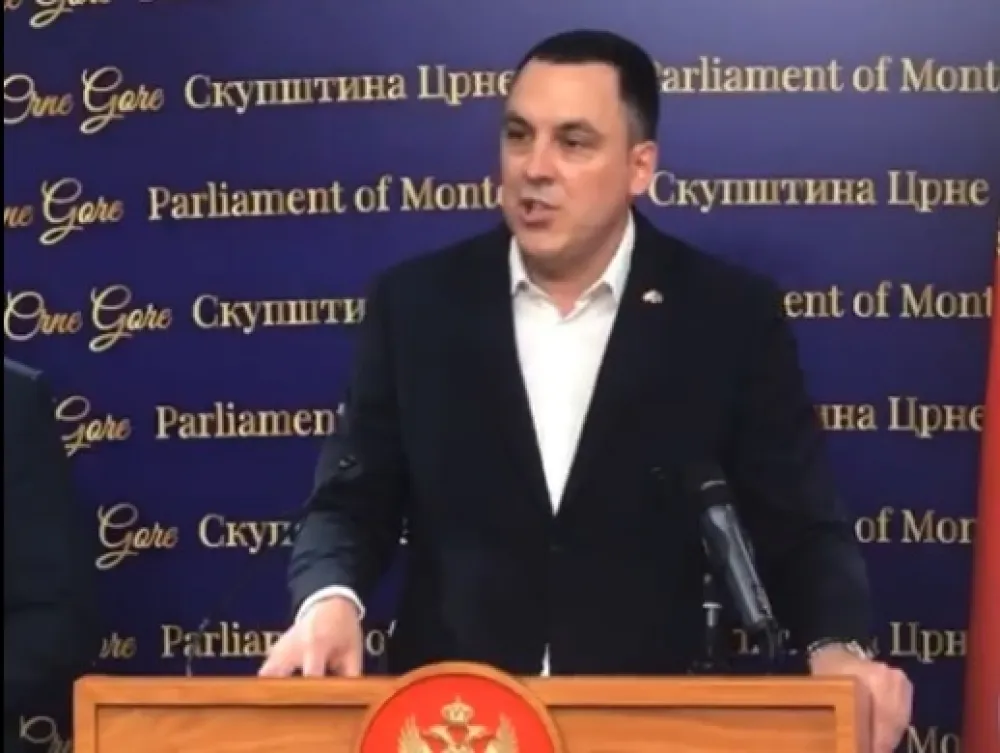 Vuković: Vlada da utiče da se rezolucija o Jasenovcu povuče iz skup&scaron;tinske porcedure