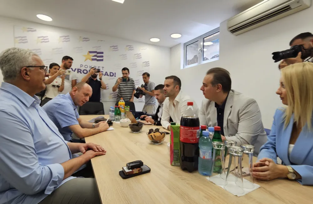 Bulatović: DNP neće u Vladu zbog rezoluciјe o Srebrenici