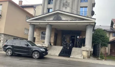 Pretres u diskoteci Municipijum S