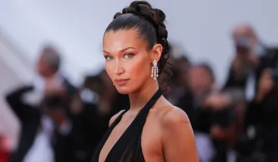 Bella Hadid vraća u modu zaboravljeni model bikinija