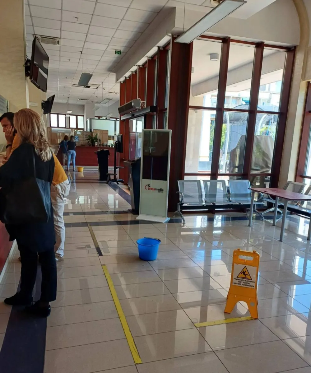 Zastakliće i ozeleniti dio terase