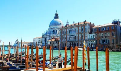 U Veneciji ograničen broj turističkih grupa i zabranjeni razglas