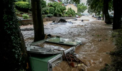 Vatrogasac poginuo u poplavama u Njemačkoj