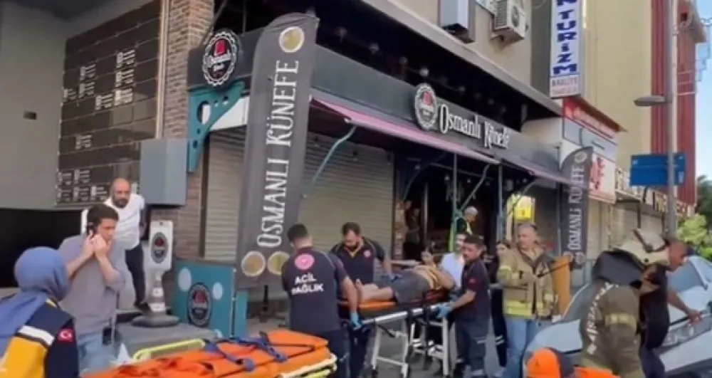 (VIDEO) Haos u Istanbulu zbog uru&scaron;avanja trospratne zgrade: Privedene dvije osobe