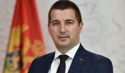 Bečić: Ne znam čemu slavlje u DPS-u, ako partije koje su pobijedile 30. avgusta imaju 19 odborničkih mandata
