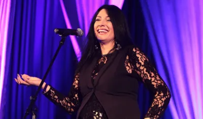 Kaliopi izdala&nbsp;dvojezični album