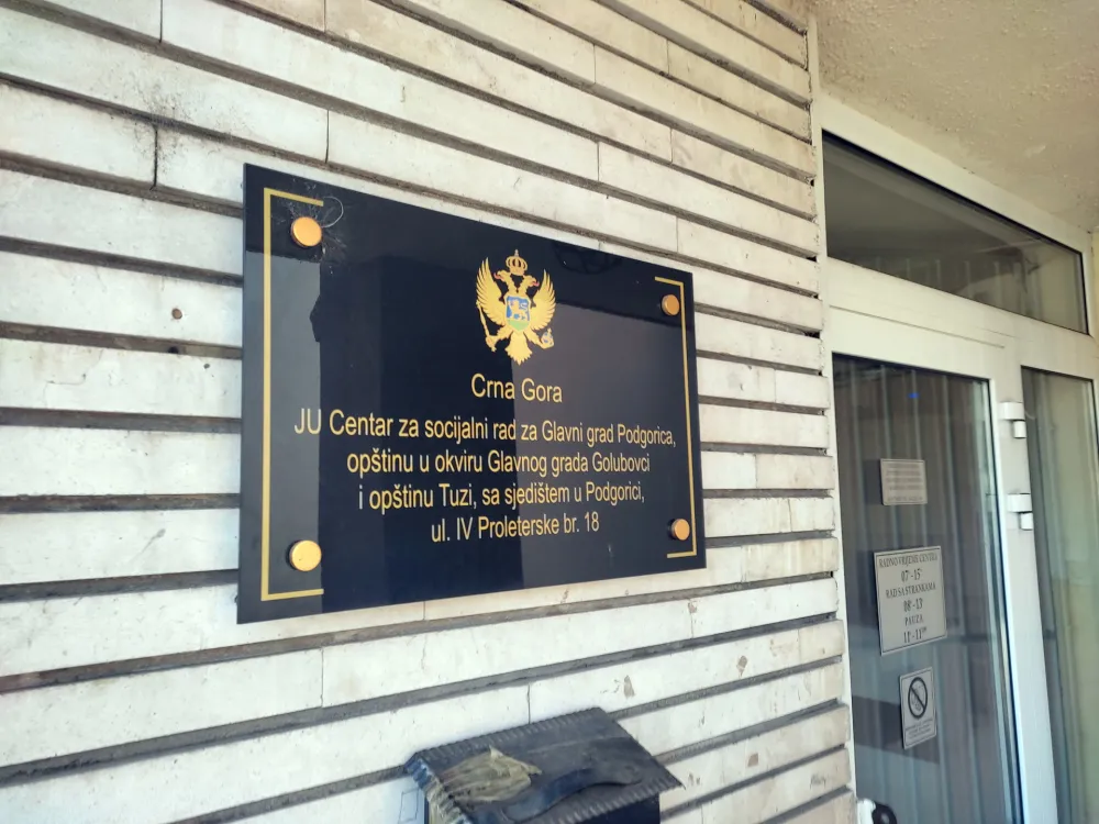 Podgoričanka optužila socijalne radnice: Ministarstvo ispituјe postupanje službenika