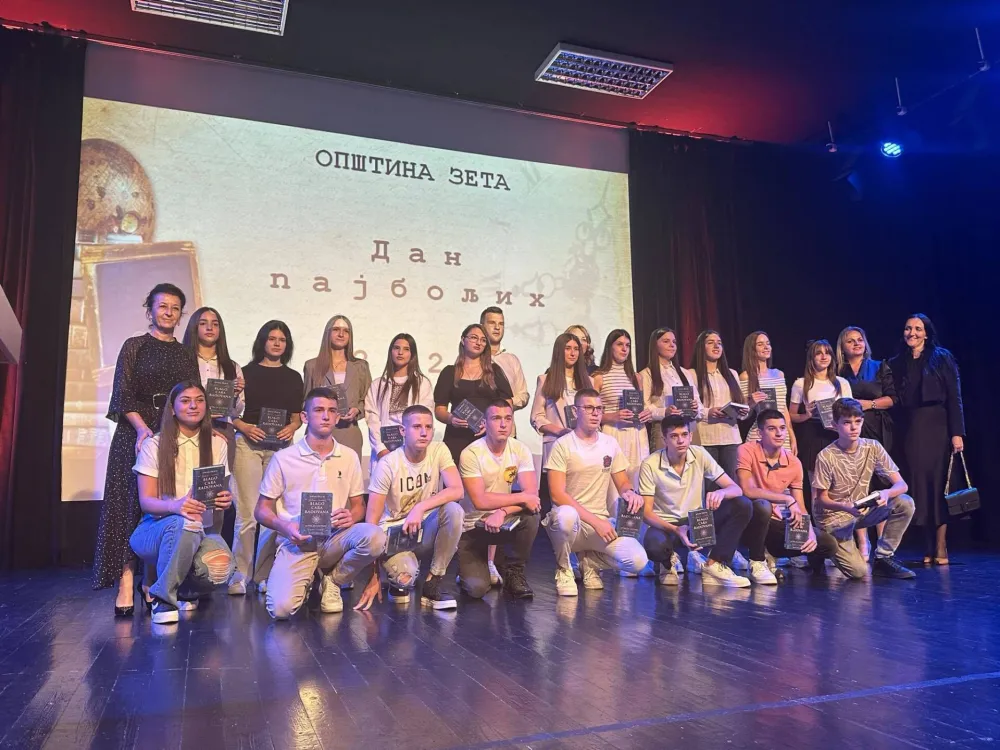   Zetu obasjala 21 "Luča"