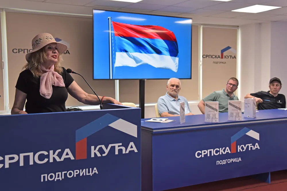 Hroničari savremene scene