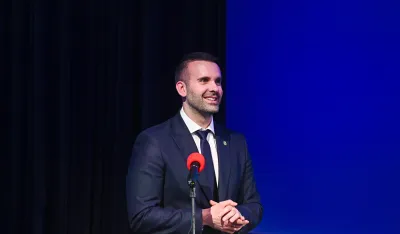 Spajić:&nbsp;Neka nas praznični dani učvrste u spremnosti na nesebičan trud&nbsp;zarad dobrobiti sveukupnog dru&scaron;tva