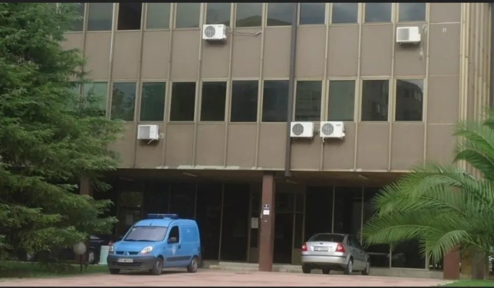 Odbačena prijava protiv oca i sina zbog prijetnji javnom izvr&scaron;itelju i izvr&scaron;nom povjeriocu: "Ostaćete bez glave"