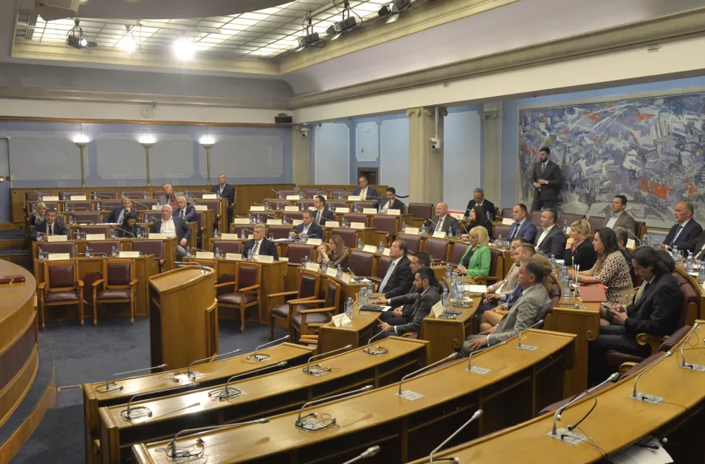 Parlamentarna većina odlučna da &scaron;to priјe "pospremi svoјe dvori&scaron;te": Izbori i imenovanja za rekonstrukciјu Vlade