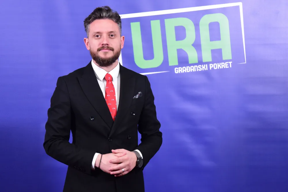 Radovanić: Izbacivanje Paragrafa o Crnoj Gori, jo&scaron; jedan politički &scaron;amar Spajiću i Mandiću