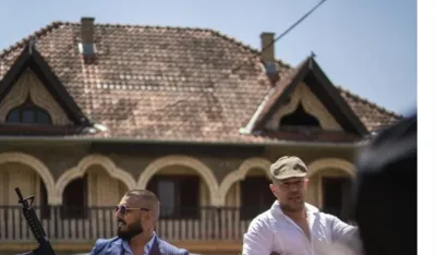 Darko Lazić snimio duet sa kumom Peđom Vujićem