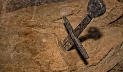 Legendarni mač Durandal, poznat kao francuski &bdquo;Ekskalibur&ldquo;, ukraden iz stene