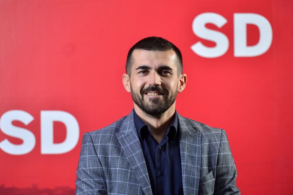 Nenezić: Spajić je kockar koji diže ulog, jer mora doći &ldquo;crveno&rdquo;