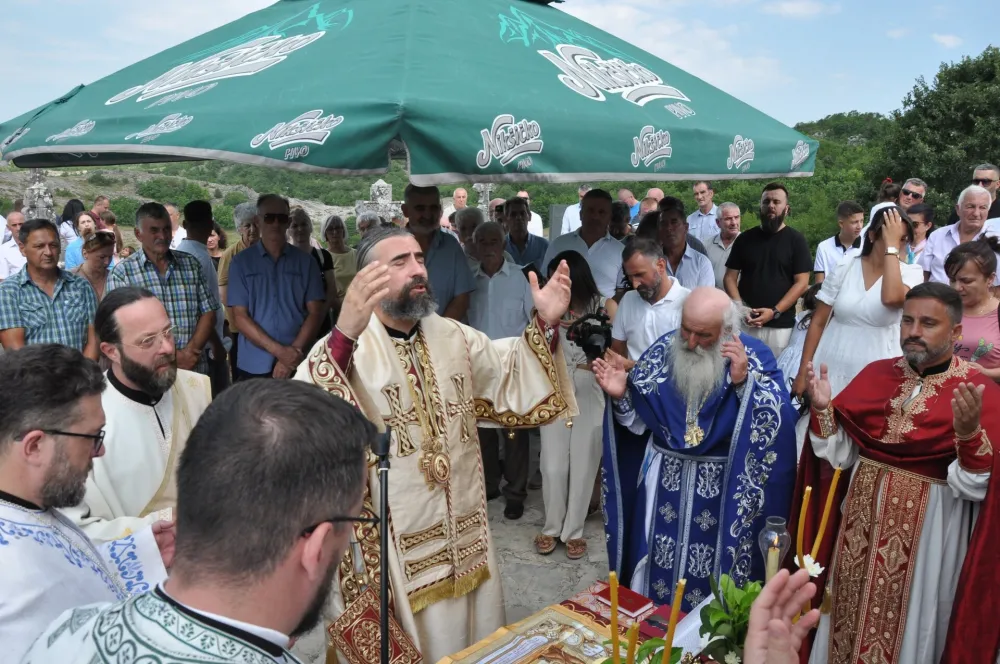 U banjskom selu Tupan osve&scaron;tana obnovljena crkva Sv. Jovana Krstitelja