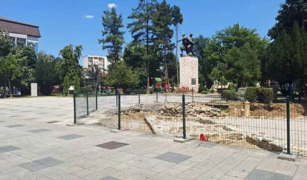 Popoločan dio trga