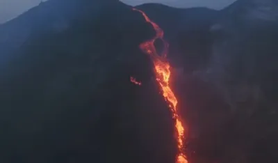 (VIDEO) Eruptirala Etna, oblak se &scaron;iri prema gradu
