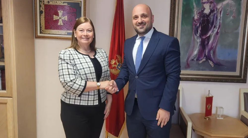 Božović i Rajzing Rajnke: Crna Gora nema vremena za gubljenje i teme koje vraćaju u pro&scaron;lost