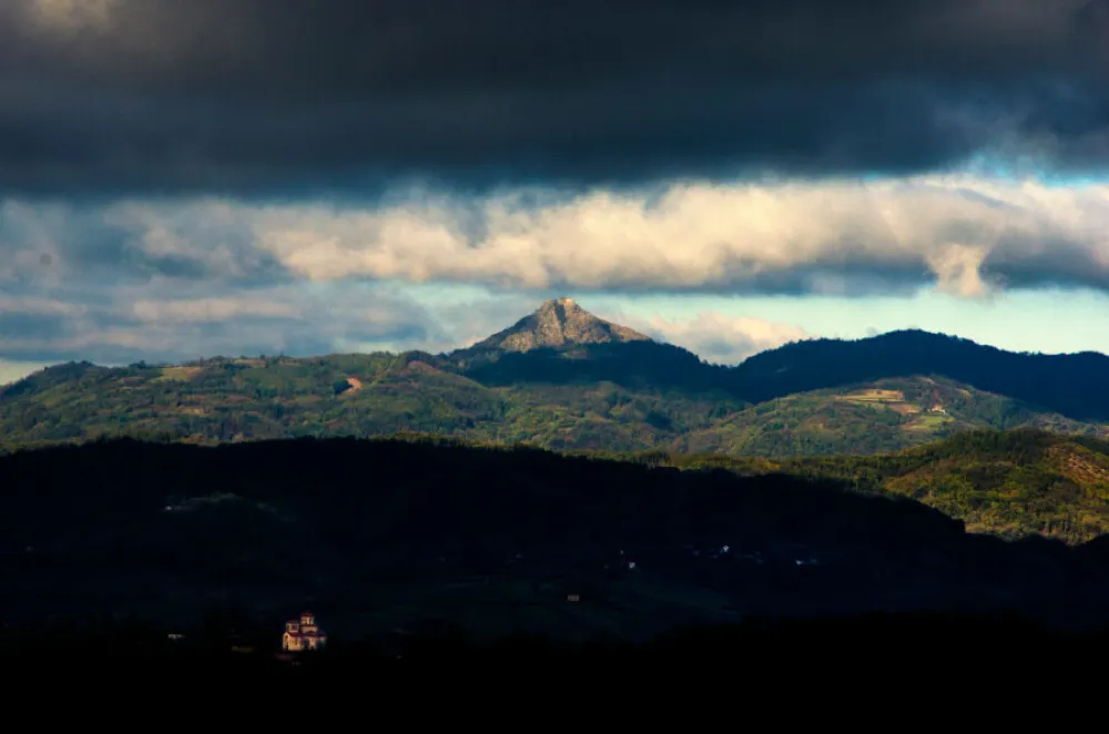 Ilustracijaplaninski vrh, planina