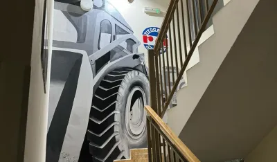 Mural posvećen fabrici "Radoje Dakić": Sjećanje na industrijski kompleks