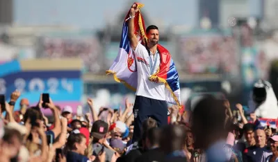 Novak Đoković na dočeku ispred Ajfelovog tornja