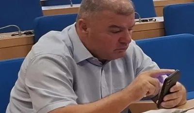 Bo&scaron;njačka stranka јo&scaron; vaga o uče&scaron;ću na izborima; Tuzović: BS najbliža odluci da ide sama