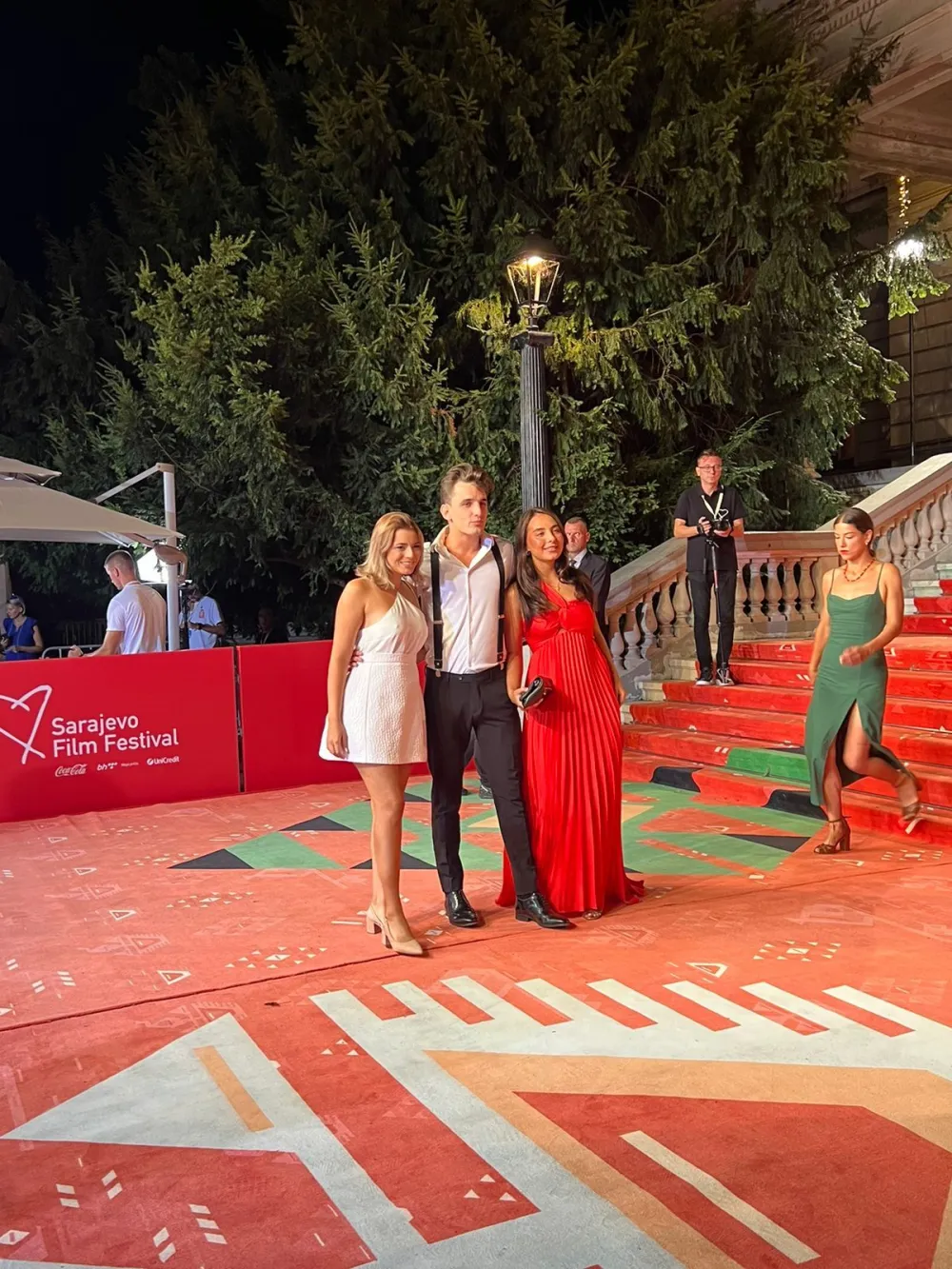 (FOTO) Vrhunska atmosfera u Sarajevu i druge noći Film Festivala