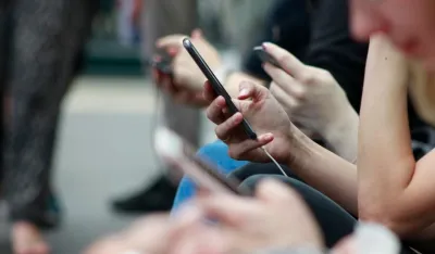 Mnoge &scaron;kole u Belgiji zabraniće upotrebu pametnih telefona