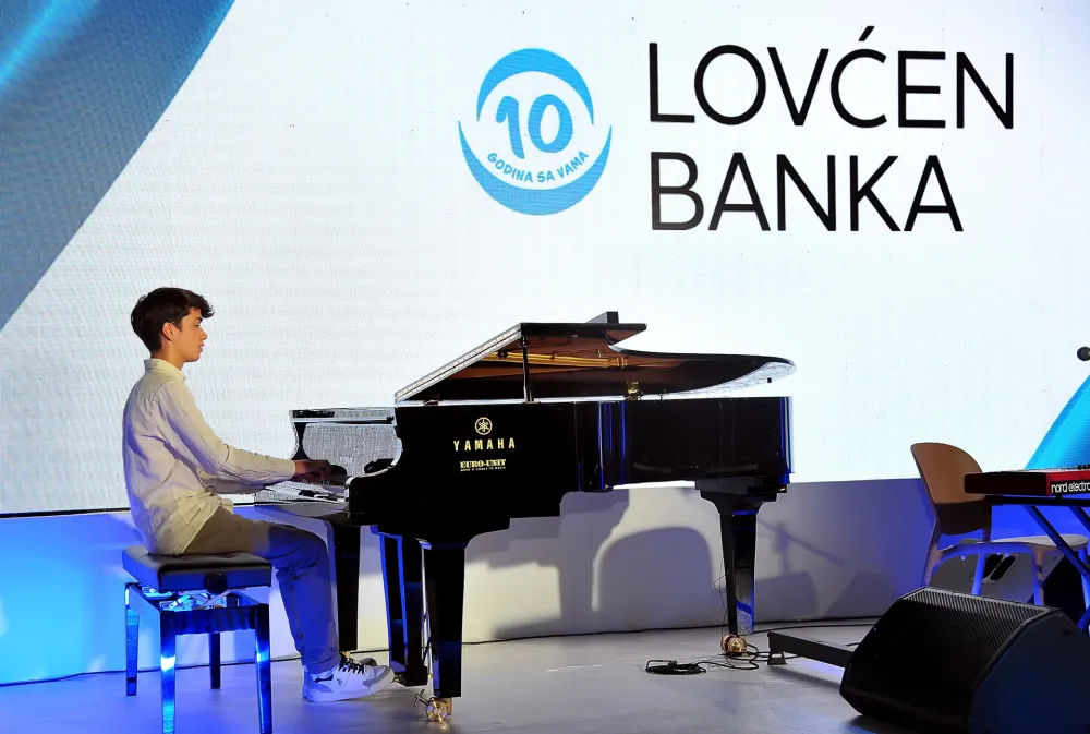 Lovćen banka