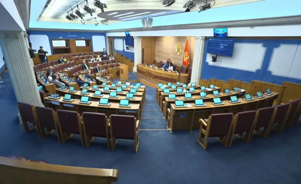 (UŽIVO) Leković: Imamo 1.019 sportskih kladionica;&nbsp;Vuković: Zakonom predviđeno &scaron;irenje poreskog obuhvata za dva nova izvora prihoda