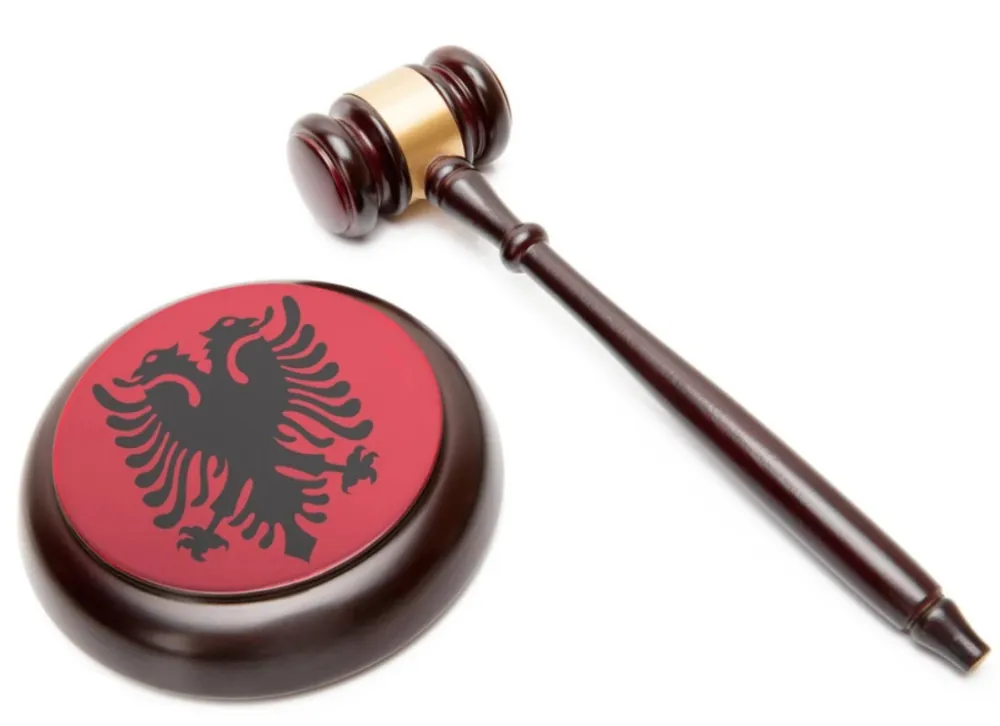 Biv&scaron;i albanski premijer optužen za korupciju, tvrdi da je u pitanju politički progon