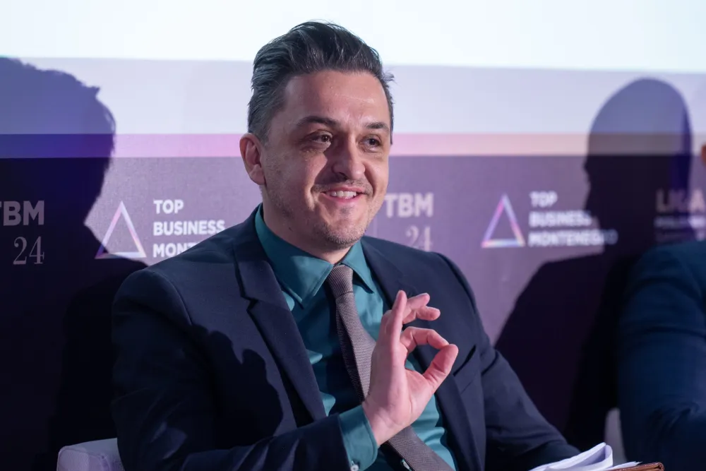 Vuković: Prihodi 80 miliona veći od plana, penzije mogu samo da rastu