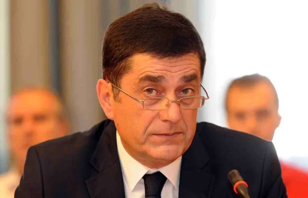 Podnijet optužni predlog protiv Peruničića: Terete ga da je davao naloge za prislu&scaron;kivanje 50 lica