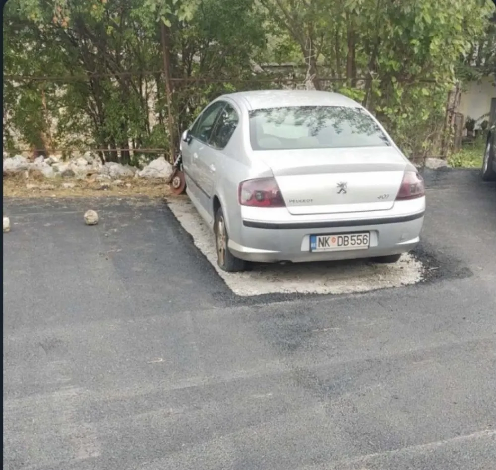 Asfaltiranje u Staroj varo&scaron;i 
