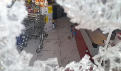 U centru Andriјevice razbiјen market predsјednika op&scaron;tine Željka Ćulafića