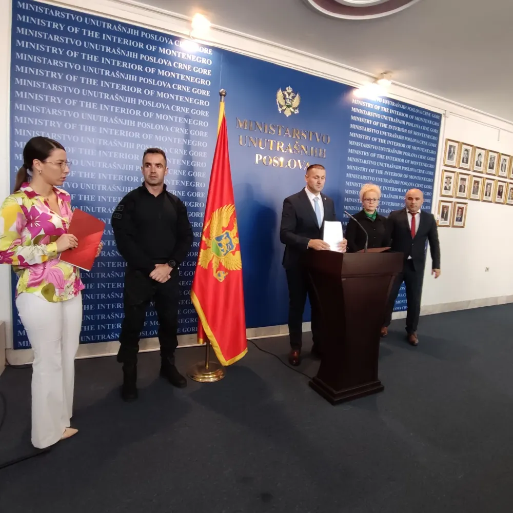 (FOTO) &Scaron;ćepanović nije želio da odgovori da li je u Budvi pripremano ubistvo: Pomno pratimo kriminalne grupe, procesuirano 12 lica