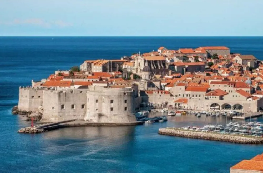 Otvorena izložba o napadu na Dubrovnik u prostorijama Ministarstva ljudskih i manjinskih prava