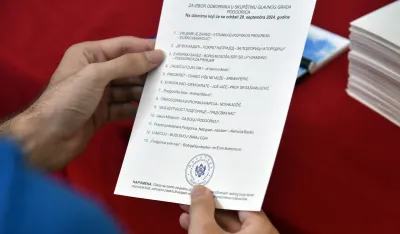 (VIDEO) ANKETA &scaron;ta građani očekuјu od političkih partiјa: Za&scaron;to ne bi moglo sve tebi, a ti meni