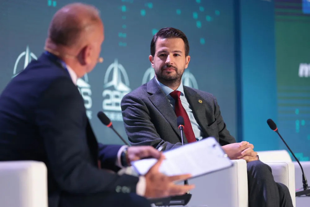 Milatović: Vlada pokazala da nije istinski posvećena promjenama, nemam dilemu da Amfilohije zaslužuje spomeni