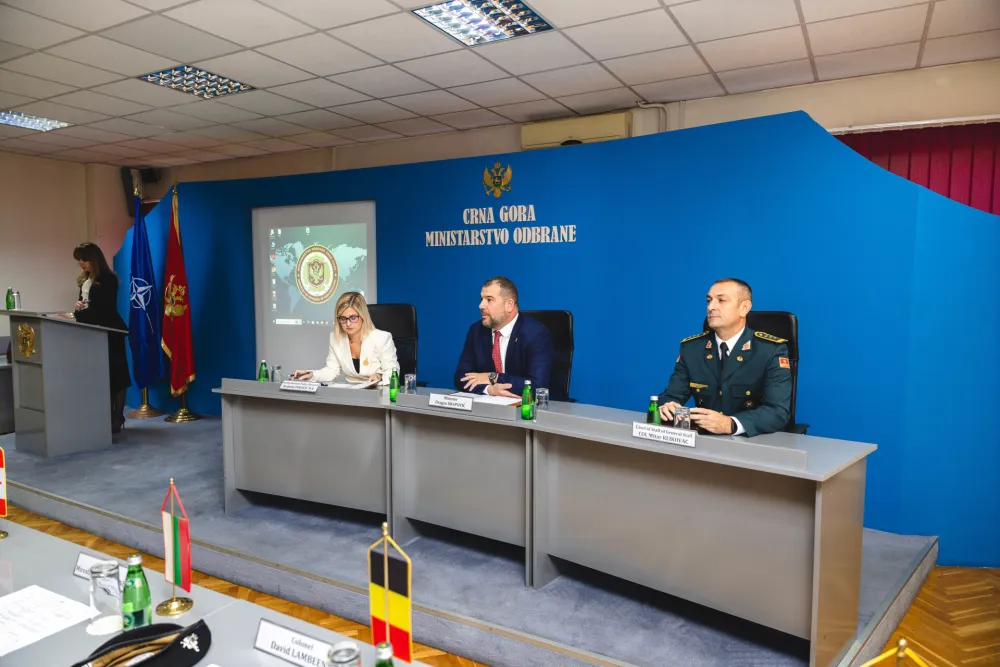 Krapović:&nbsp;Vojska&nbsp;aktivno doprinosi međunarodnom miru i stabilnosti,